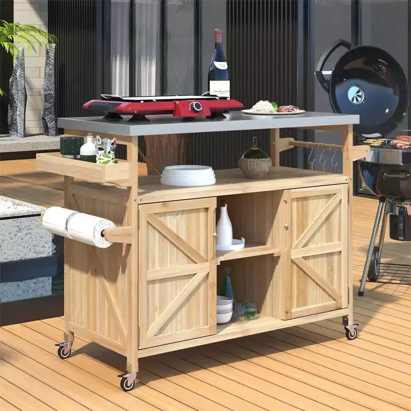 Carrello da esterno per grill con ruote e scomparto