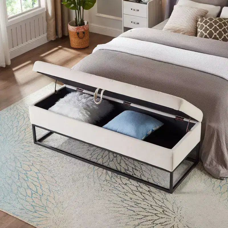 Panca contenitore rivestita da 148,8 cm con base in metallo e capitonné – Ingresso, soggiorno e camera da letto